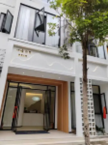 Xiaoyin Shanshe (Libo Xiaoqikong East Gate)