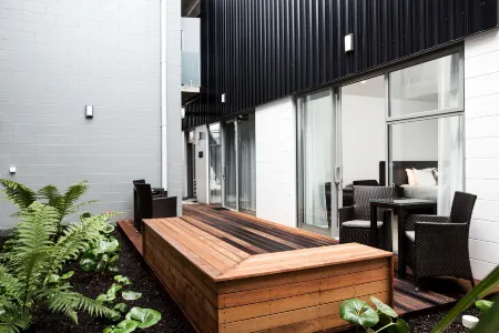 The Metrotel Отели рядом с достопримечательностью «Те-Рева-Рева»