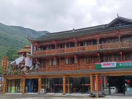 Longshan Sitong Inn Отели рядом с достопримечательностью «Rebala Scenic Area»