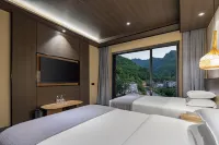 Shennongjia Xixuantang Homestay (Muyuzhen Shennongtan Scenic Area Branch)
