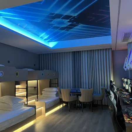 Xianfeng Freeman E-sports Homestay