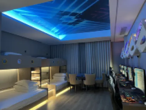 Xianfeng Freeman E-sports Hotel