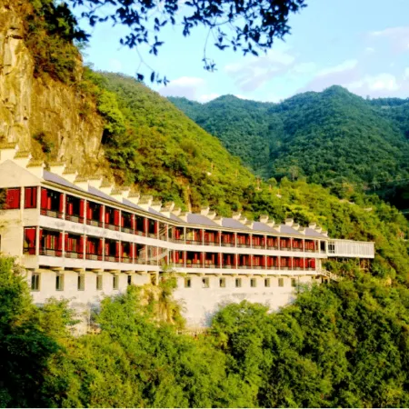 Huanglongguan Cliff Homestay