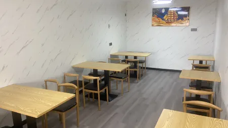 Homeinn Ripple Yun Hotel (Changle Zhenghe Subway Station Shiyang International City) Отели рядом с достопримечательностью «Zhenghe Park (South Gate)»