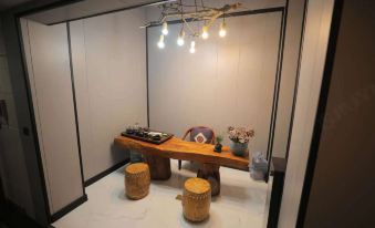 Yujian Guisu Hotel (Fenghuang Ancient City Nanhua Gate)