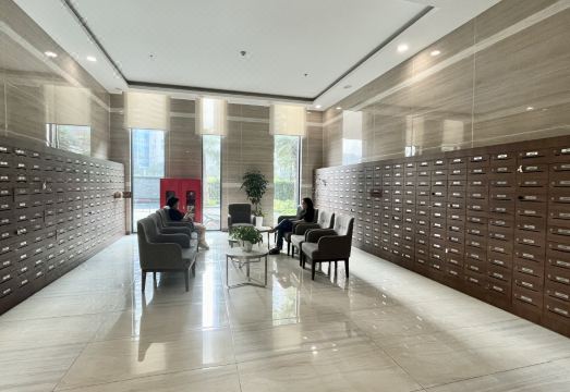 빈홈스 스카이레이크의 야외 수영장