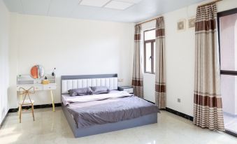 Kaiwen Lakeside Courtyard (Country Garden City Garden)