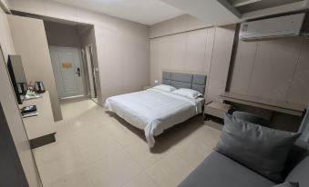 Yunfu Cha Shang Pin Hui Hotel