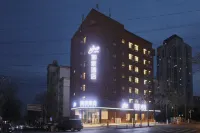Homeinn · neo (Qingdao Railway Station Zhanqiao) Hotels in Qingdao