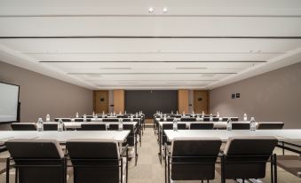 Atour Hotel Liaoyang Wanda Plaza