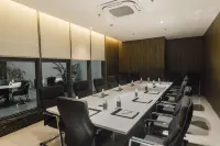 Taizhou Jiangyan Jindong Mingdu Hotel (Pedestrian Street)