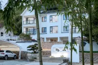 Qushanye · Moganshan Family Stream Tracing Wenquan Vacation Boutique Stay