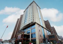 藝龍瑞雲酒店（邯鄲大名城汽車站店）