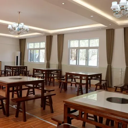Baopan Lanhu Post House