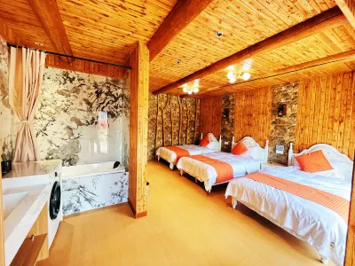 Arctic Village Snowman Chalet Hotels near Comb of Golden Rooster, Mohe