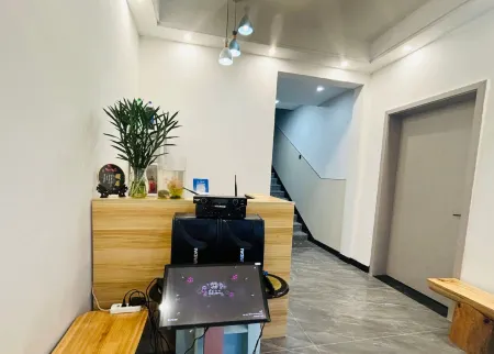 Yunjiuju Homestay Отели рядом с достопримечательностью «Yunzhongdaji»