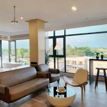 Airhouse and B&B (Guilin Liangjiang Airport) Hotels near Guilin Liangjiang International Airport