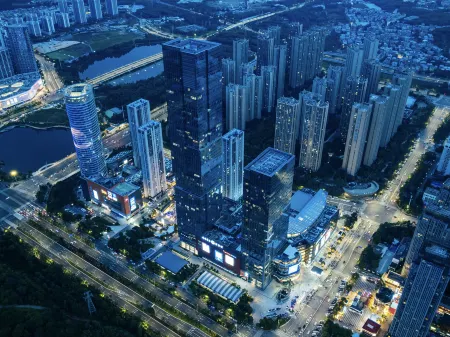 Liyi Hotel (Kunming Chunrong Street Subway Station Colorful Yunnan First City Branch)