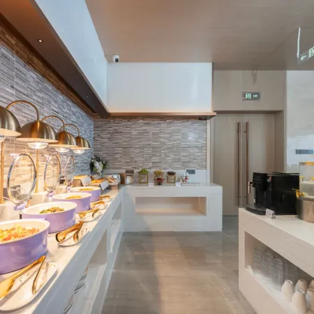 Lavande Hotel (Yangzhou Baoying Baitian North Road)