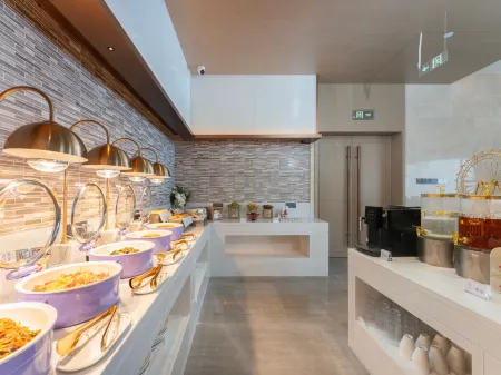 Lavande Hotel (Yangzhou Baoying Baitian North Road) Отели в г. Баоин