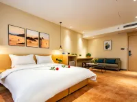 Helan Foot Desert Resort Hotels in Zhongwei