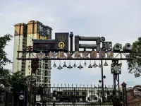 Cunchao Train Theme Hotel - 3-Star