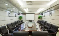 Shanyang Yihe Hotel (Shanyang People's Square)
