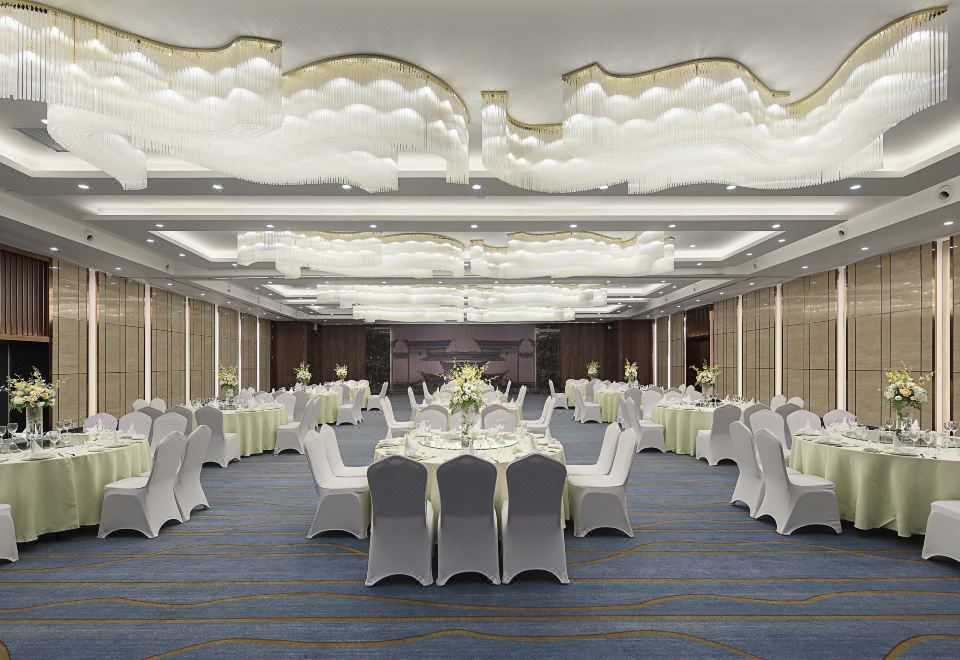 스완 레이크 호텔 허페이