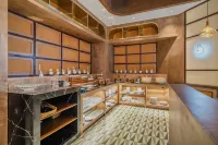 Qingdao Zhanqiao Railway Station Manxin Hotel