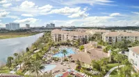 Vista Cay Resort by Orlando Resorts Rental
