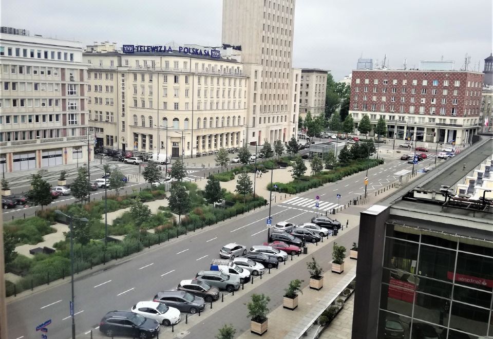 4. 호텔 그로마다 ..