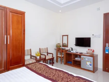 Airport Saigon Hotel - Gan am thuc dem cho Pham Van Hai