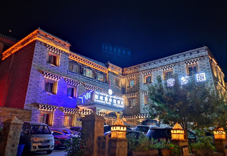 hotel overview picture