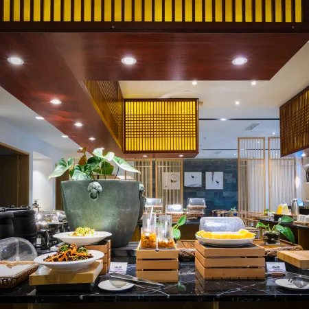Puer Jiusi Suyuan Hotel