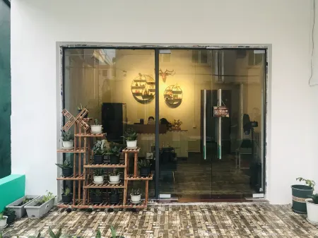 Qihaitang Hotel Отели рядом с достопримечательностью «Международная прибрежная туристическая зона Сичонг»