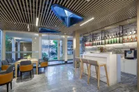 Joying - Beautiful Stay in the Hometown of the Book Saint