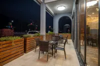 Luofu Mountain·Jinranju Hotel Hotels near Feiyunding Mountain