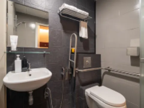 The Quay Hotel West Coast Hotels near Clementi