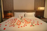 PUREJOY HOTEL - parking
