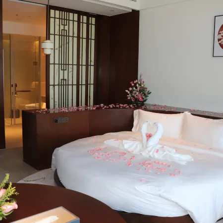 Hainan Universal QiziBay Beach Hotel
