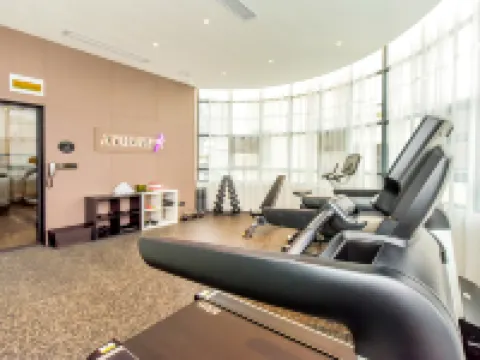 貴陽雲巖噴水池地鐵站亞朵輕居酒店 貴陽酒店