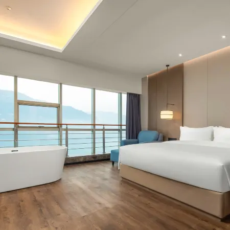 Sansheng Holiday Hotel