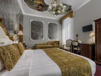Hotel Pausania Hotels near A Plus A Gallery