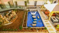 Lugu Lake Lanbo Bay exclusive courtyard Hotels near Lugu Lake's Goddess Bay