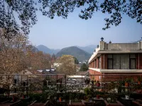 莫干山領地藝術民宿 莫干山風景區-滴翠潭附近的飯店