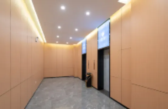 Chonpines Hotel Haikou Qilou Old Street and  South Road Liuhe Building Store