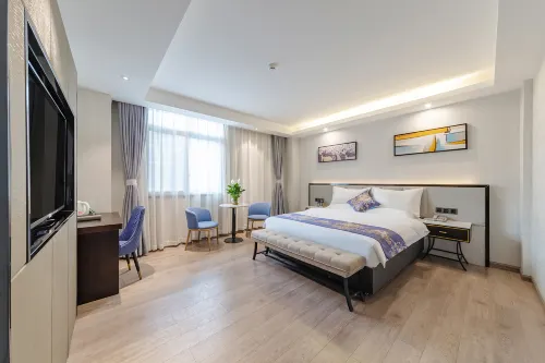 Junyi Hotel (Kaili College Kaili High-speed Railway South Station)