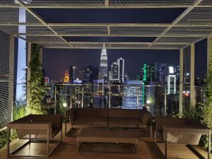 Ceylonz Suites KL Tower by KL Home Stay