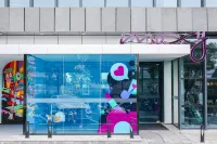 Moxy Shanghai Hongqiao NECC Hotel di Shanghai