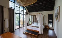 Youyang Taohuayuan Forest Hotel